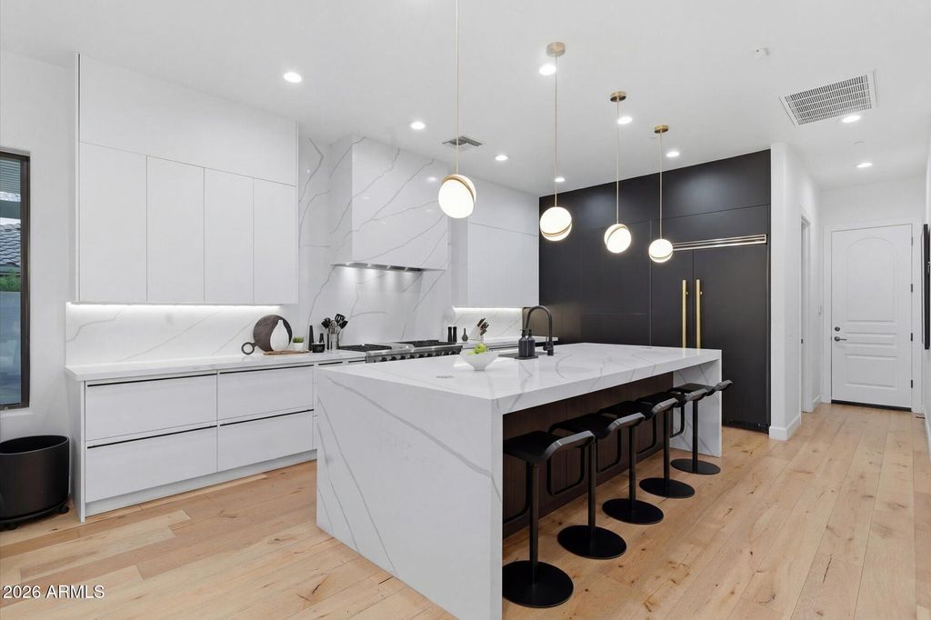 Image 19 of property listing at 17781 N 97TH Place, Scottsdale, AZ 85255