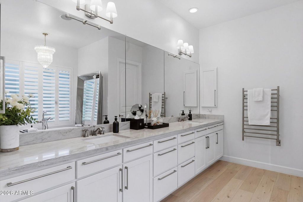 Image 32 of property listing at 17781 N 97TH Place, Scottsdale, AZ 85255