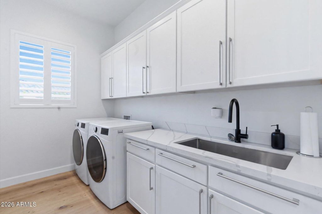 Image 43 of property listing at 17781 N 97TH Place, Scottsdale, AZ 85255