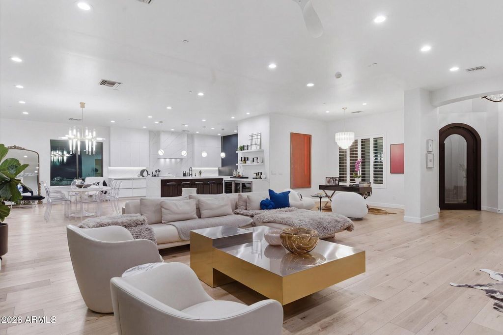 Image 7 of property listing at 17781 N 97TH Place, Scottsdale, AZ 85255