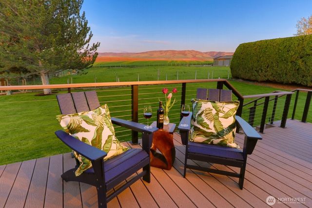 1224 Rooster Road, Walla Walla, WA 99362