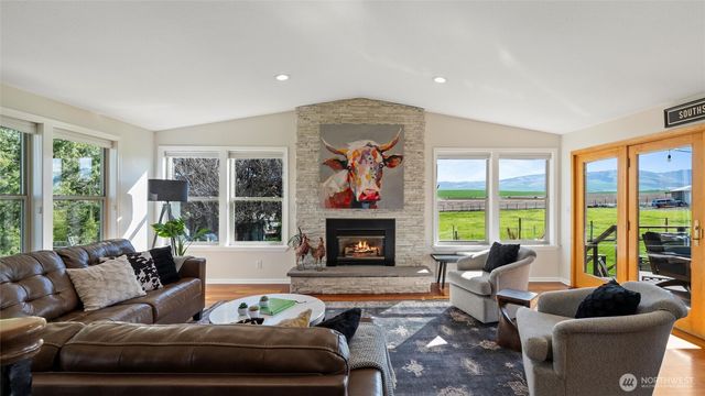 1224 Rooster Road, Walla Walla, WA 99362