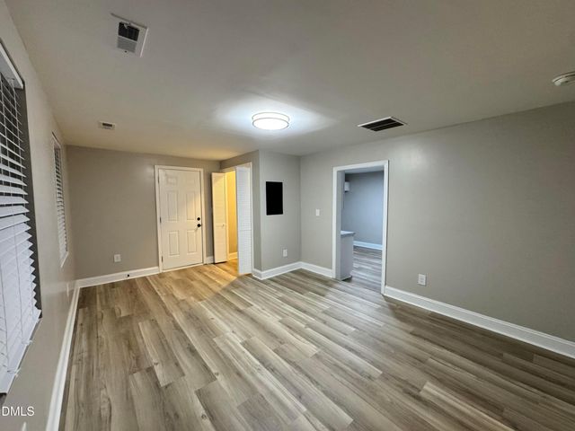 1402 S Williams Street, Henderson, NC 27536