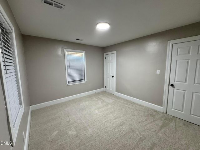 1402 S Williams Street, Henderson, NC 27536