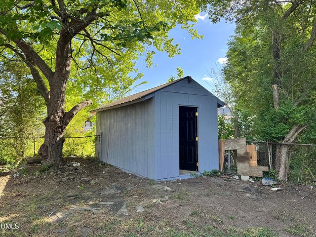 1402 S Williams Street, Henderson, NC 27536