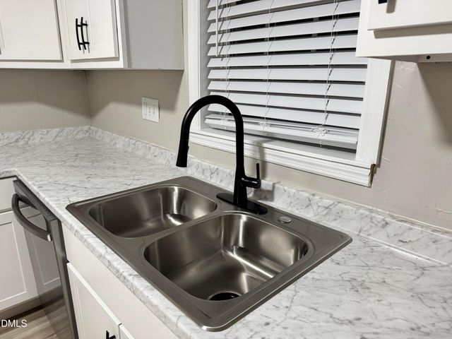 1402 S Williams Street, Henderson, NC 27536