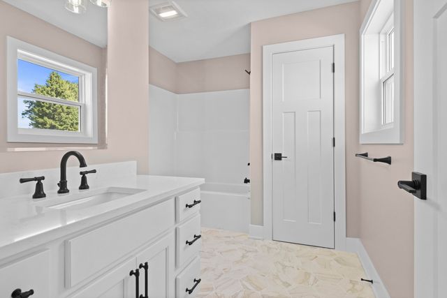 1927 Pine Ridge Drive, Manistee, MI 49660