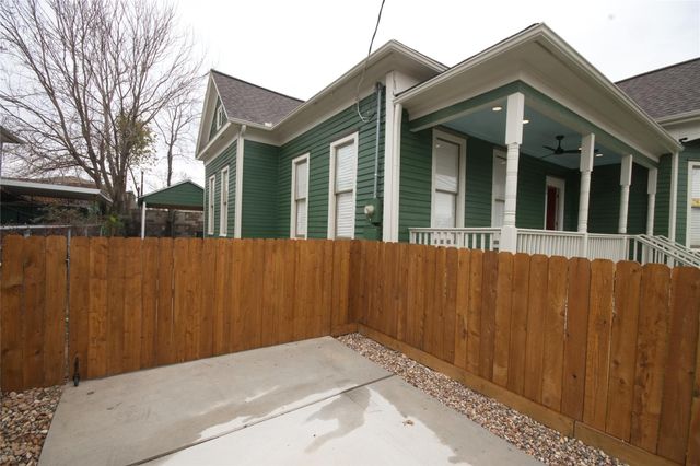505 Winnie Street, Houston, TX 77009