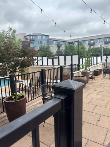 329 E Colorado Boulevard 404, Dallas, TX 75203