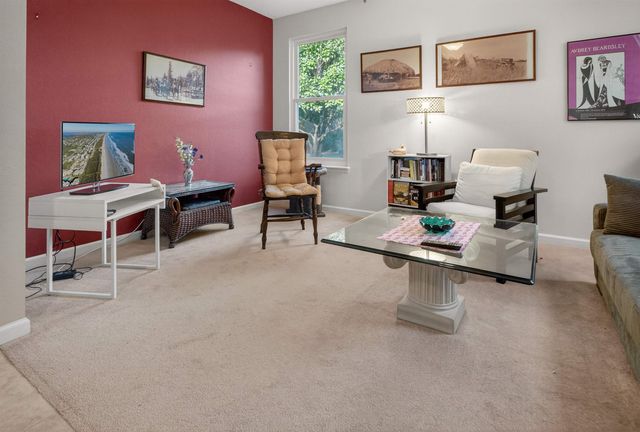 486 Hefferon Dr, St Augustine, FL 32084