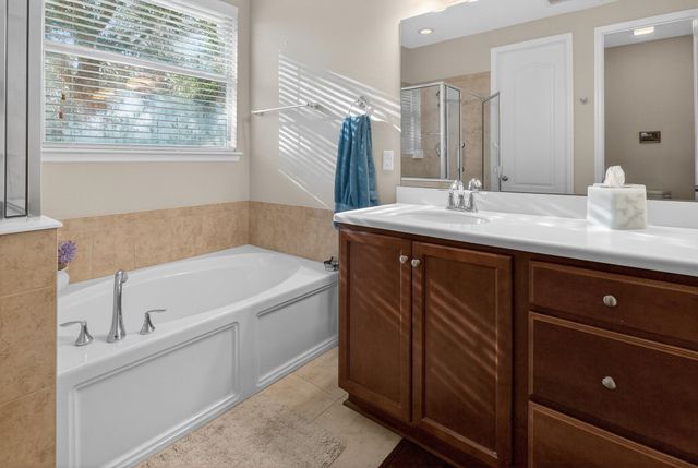 486 Hefferon Dr, St Augustine, FL 32084