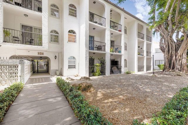 338 Majorca Avenue 103, Coral Gables, FL 33134