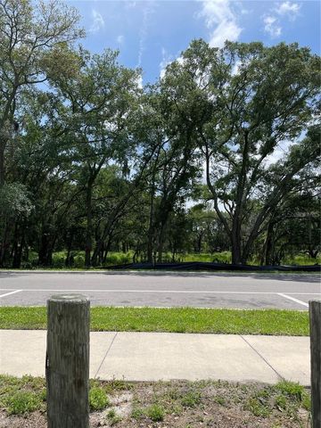 6420 N 47TH STREET, Tampa, FL 33610