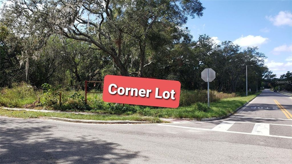 Image 3 of property listing at 6420 N 47TH STREET, Tampa, FL 33610