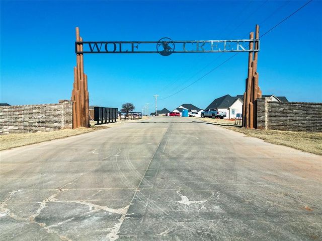 1198 Wolf Creek Drive, Blanchard, OK 73010