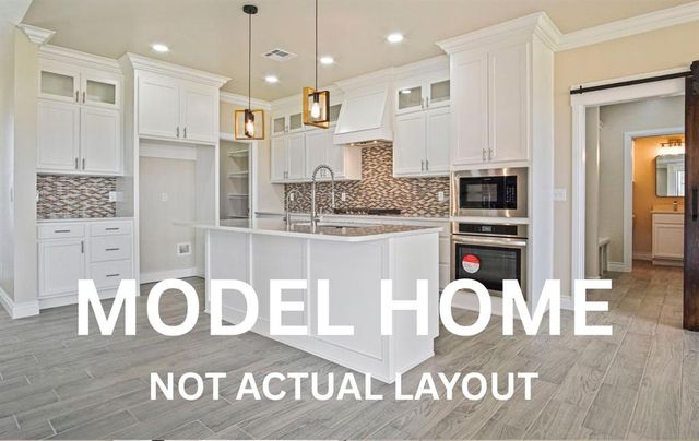 1198 Wolf Creek Drive, Blanchard, OK 73010