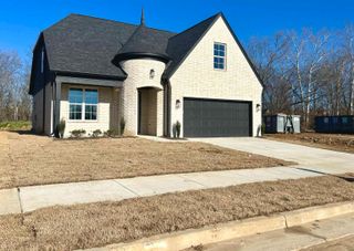 9752 N BLOOMINGTON CIR, Unincorporated, TN 38018