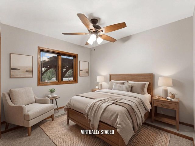 1230 S Parkview ROAD, Manitowoc, WI 54220