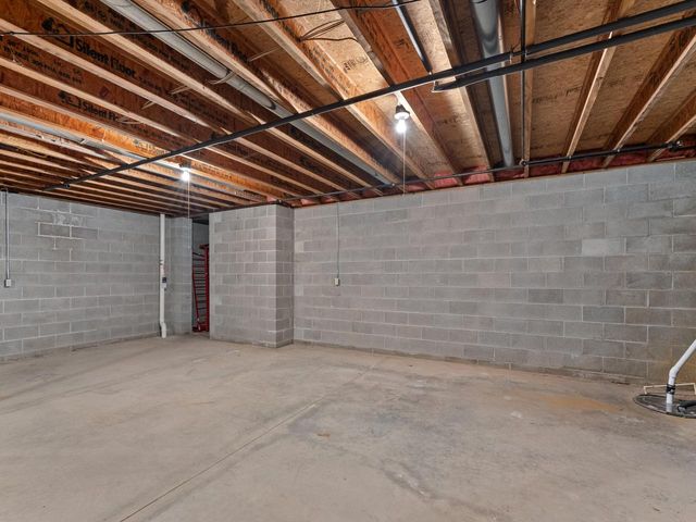 1230 S Parkview ROAD, Manitowoc, WI 54220