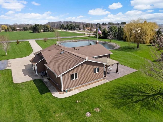 1230 S Parkview ROAD, Manitowoc, WI 54220