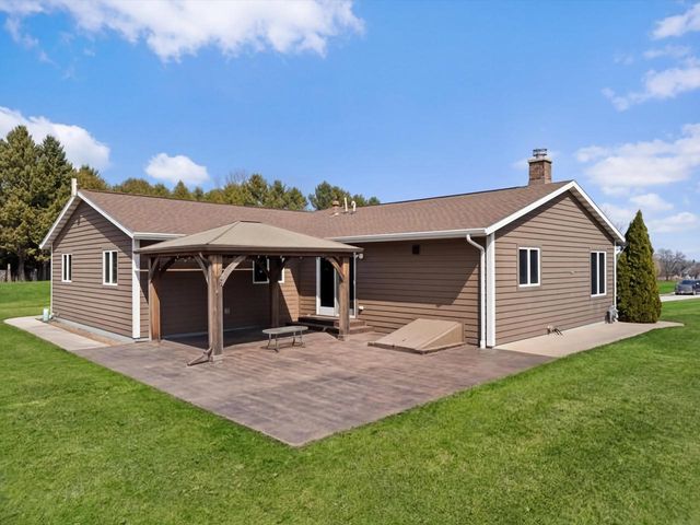 1230 S Parkview ROAD, Manitowoc, WI 54220