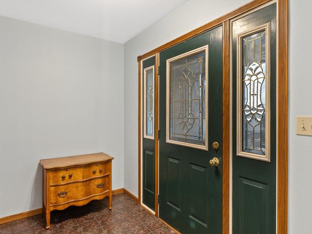 1230 S Parkview ROAD, Manitowoc, WI 54220