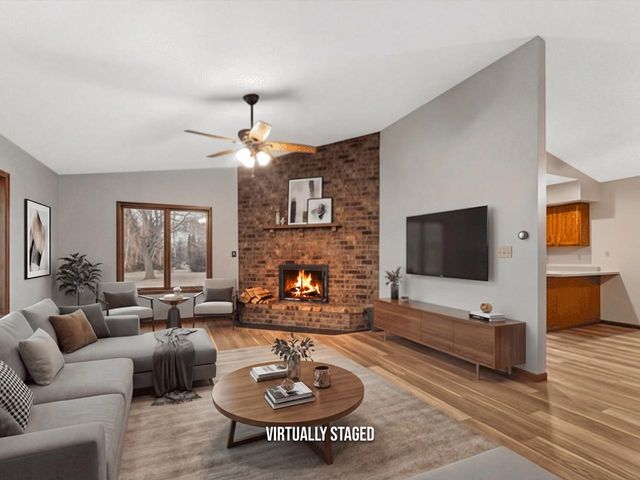 1230 S Parkview ROAD, Manitowoc, WI 54220