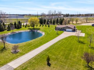 1230 S Parkview ROAD, Manitowoc, WI 54220