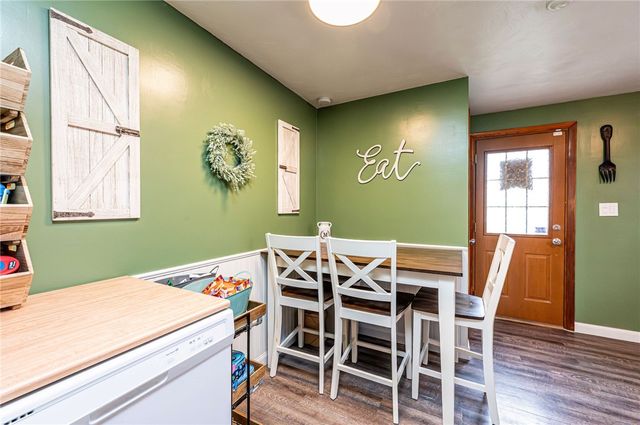 325 Maple St, West Mifflin, PA 15122