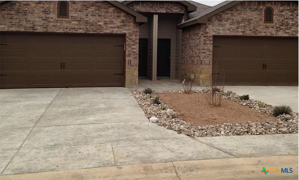 1055 Carolyn Cove, New Braunfels, TX 78130