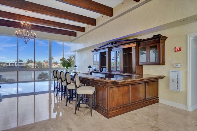20201 E Country Club Dr 1408, Aventura, FL 33180