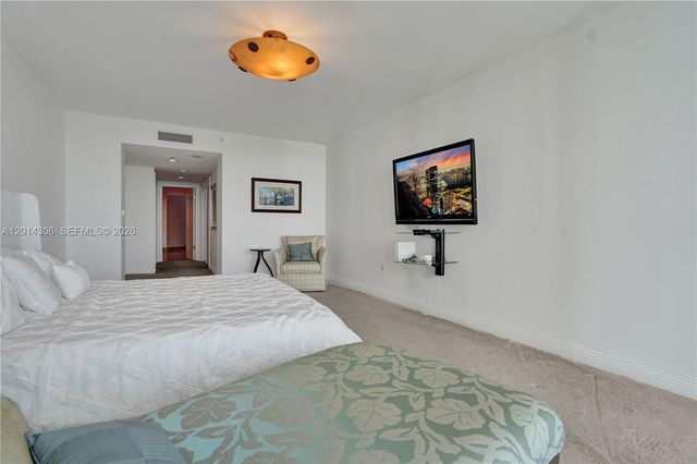 20201 E Country Club Dr 1408, Aventura, FL 33180
