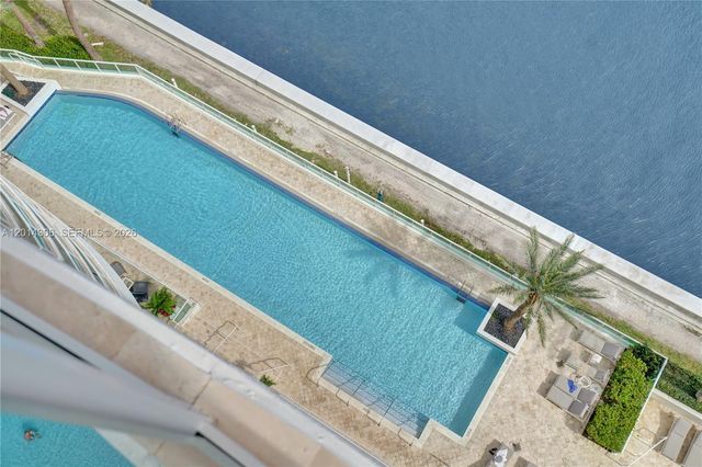 20201 E Country Club Dr 1408, Aventura, FL 33180