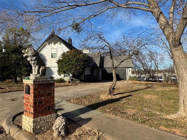 1805 N Hickory Place, Broken Arrow, OK 74012