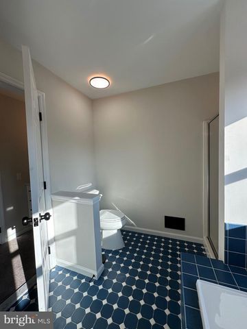 17 PARK DR, Mullica Hill, NJ 08062