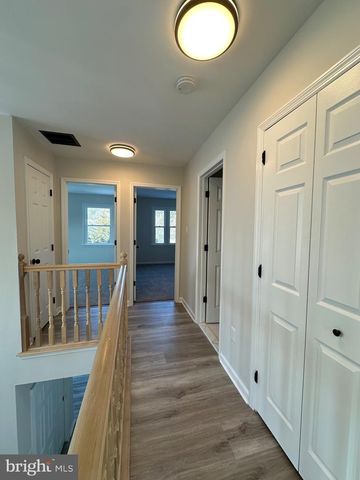 17 PARK DR, Mullica Hill, NJ 08062