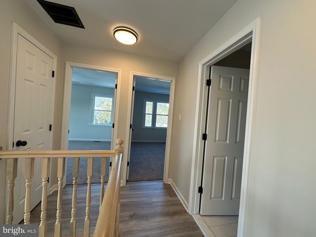 17 PARK DR, Mullica Hill, NJ 08062