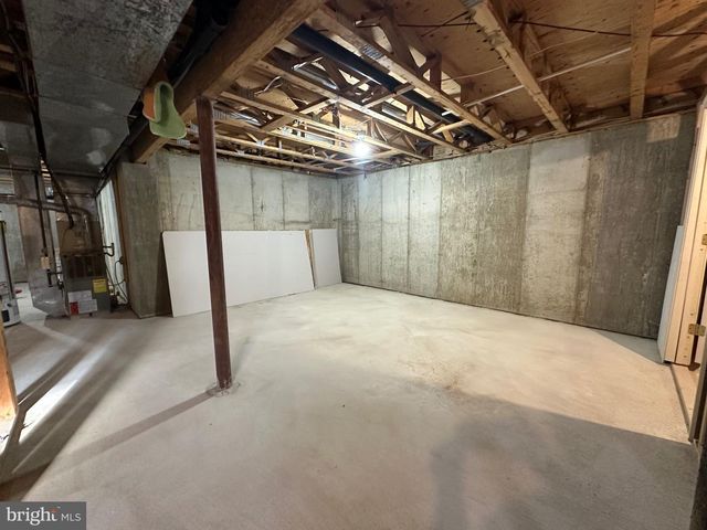 17 PARK DR, Mullica Hill, NJ 08062