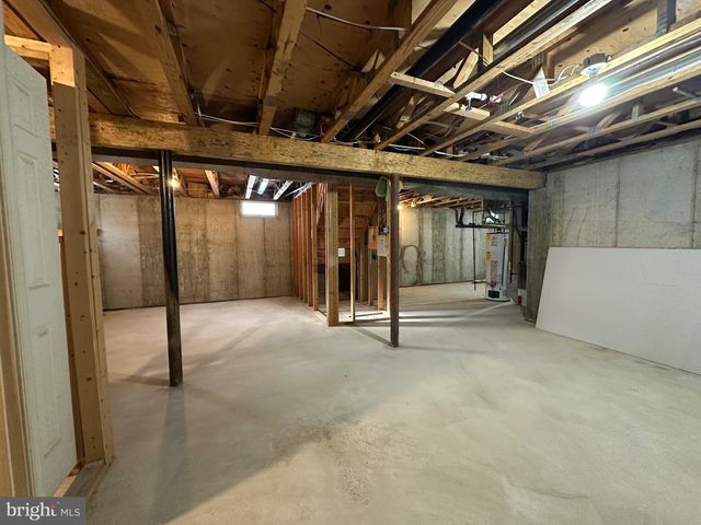 17 PARK DR, Mullica Hill, NJ 08062