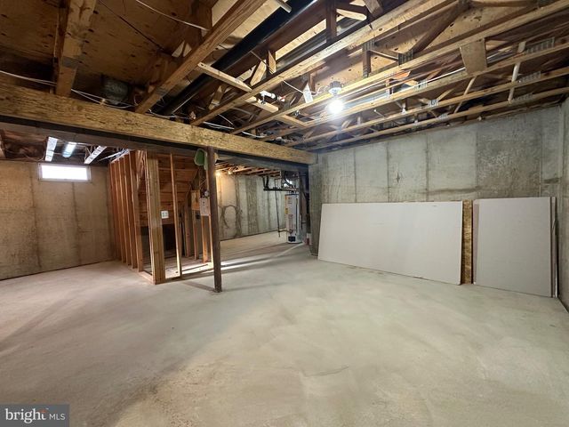 17 PARK DR, Mullica Hill, NJ 08062