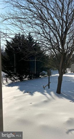 17 PARK DR, Mullica Hill, NJ 08062