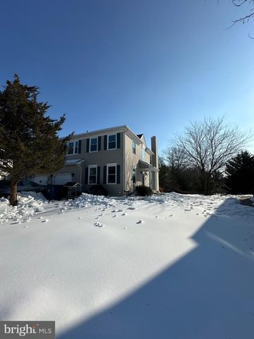 17 PARK DR, Mullica Hill, NJ 08062