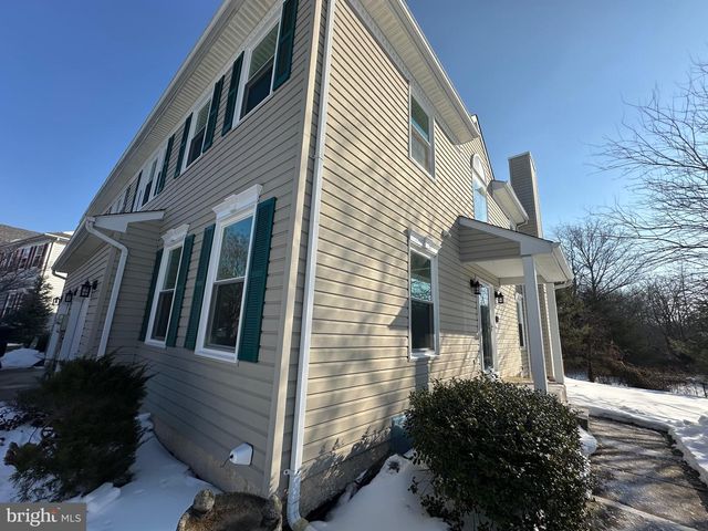 17 PARK DR, Mullica Hill, NJ 08062