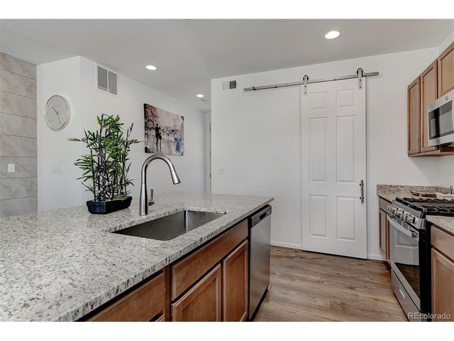 36 N Uriah St, Aurora, CO 80018