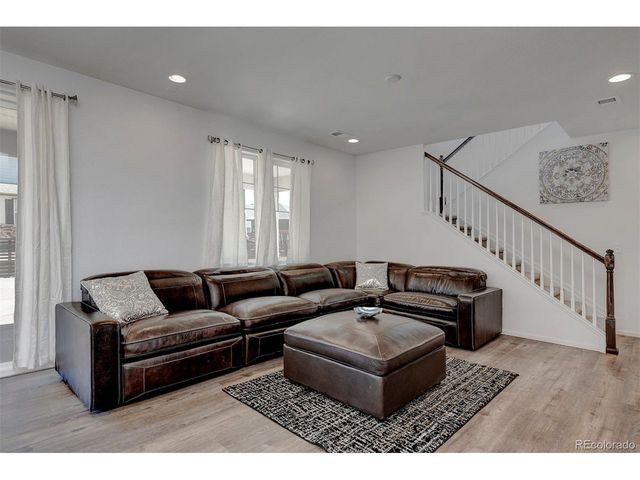 36 N Uriah St, Aurora, CO 80018