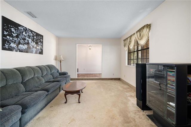 1812 Burntwood E Drive, Mobile, AL 36609