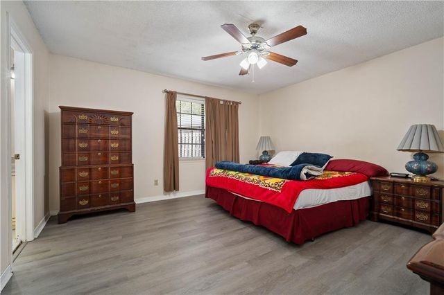 1812 Burntwood E Drive, Mobile, AL 36609