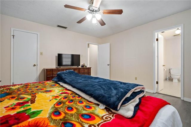 1812 Burntwood E Drive, Mobile, AL 36609