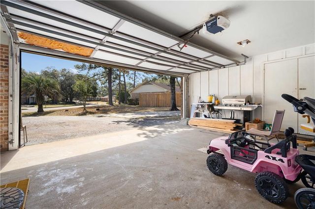 1812 Burntwood E Drive, Mobile, AL 36609