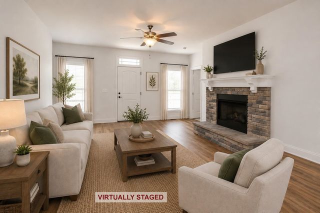 165 Joanna Gillard Ln., Georgetown, SC 29440